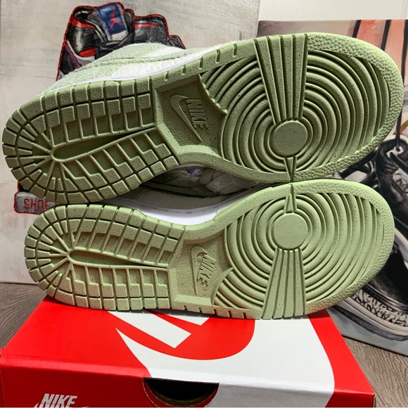 New Nike Dunk Low “Honeydew Fleece” Women’s size 7W DQ7579-300 - Picture 7 of 11